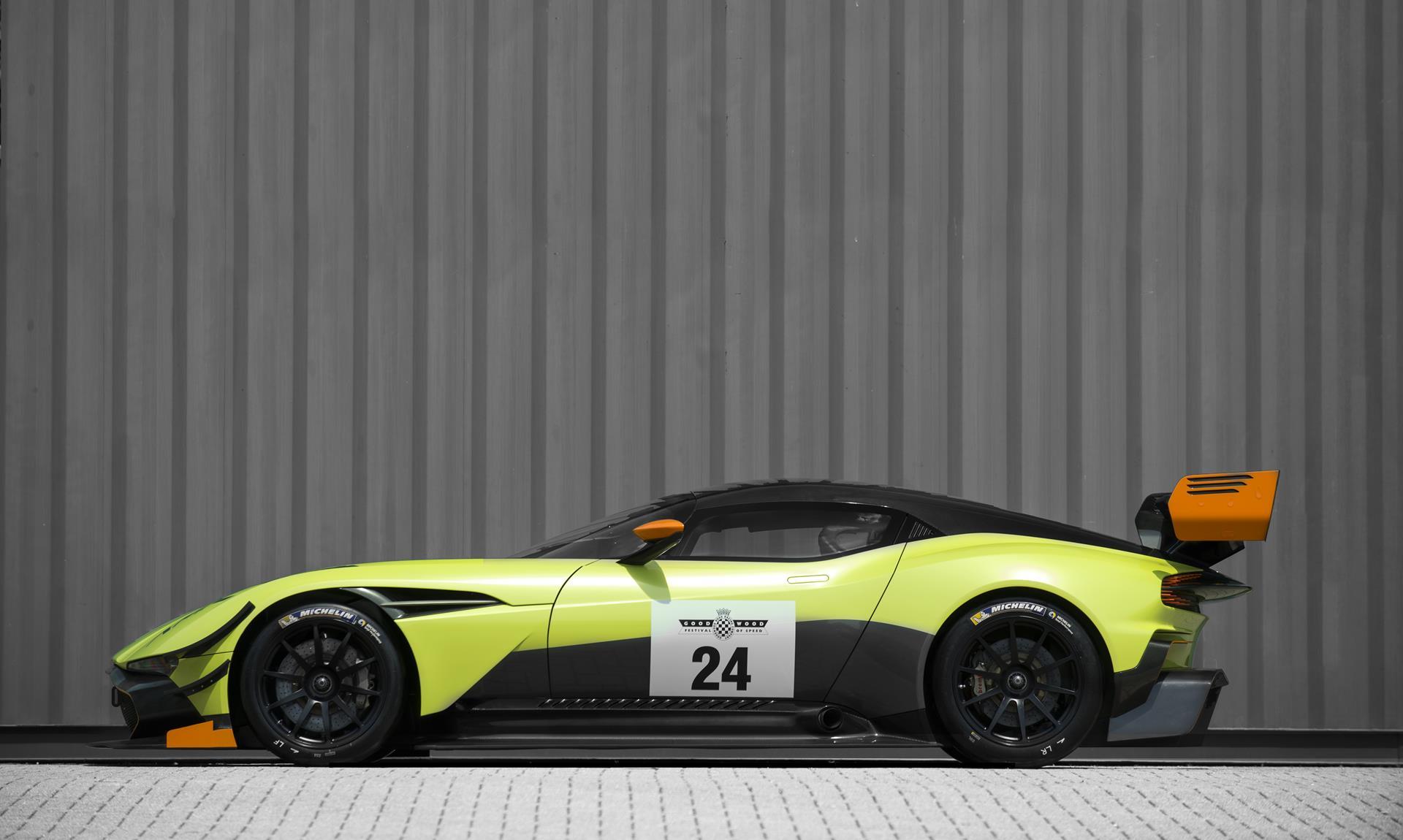 2017 Aston Martin Vulcan AMR Pro